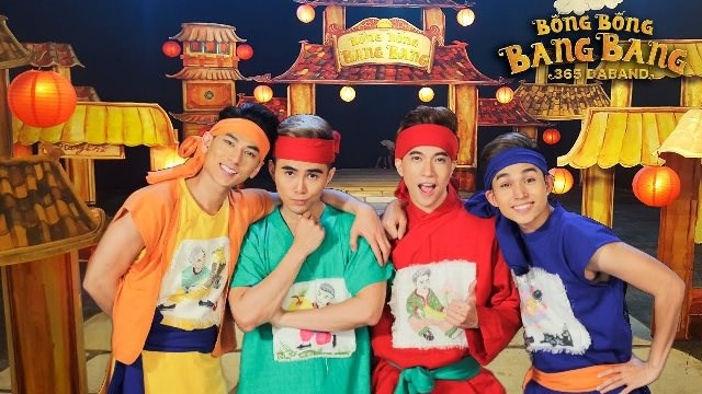 Nhóm nhạc 365 trong MV "Bống bống bang bang" (Ảnh: Theo VOV.vn)
