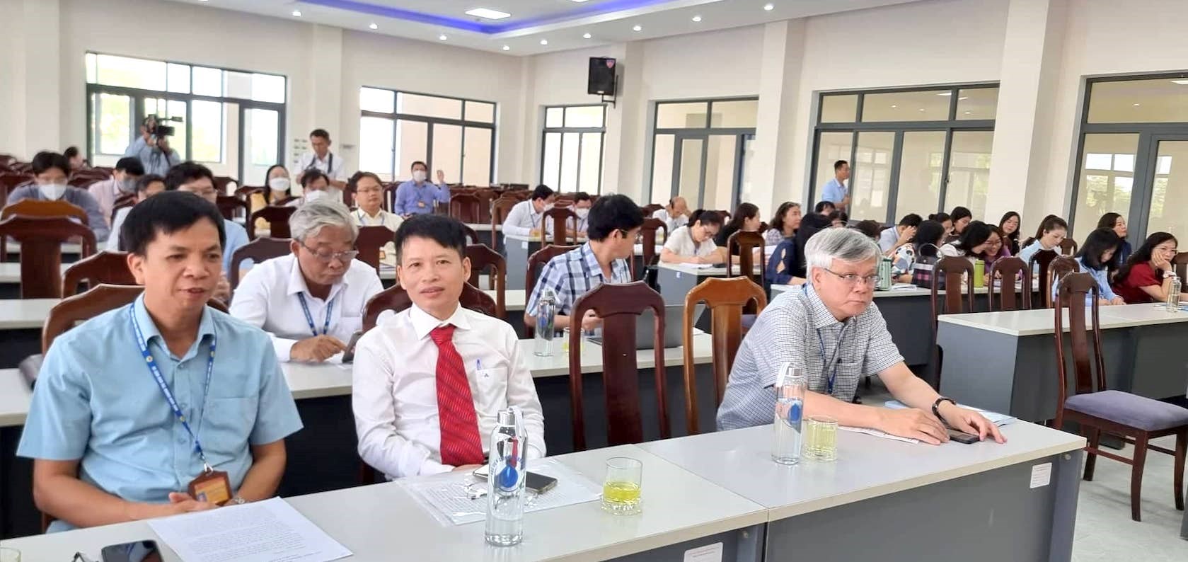 Các đại biểu tham dự Hội thảo (Ảnh: Đình Tăng).