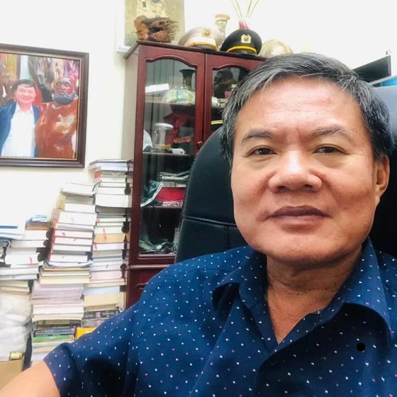 Nhà văn Bùi Anh Tấn
