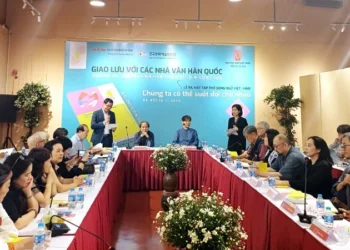 Ra mắt tập thơ song ngữ Việt-Hàn